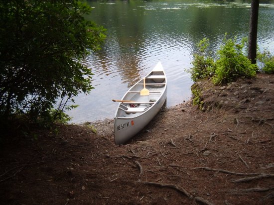 the canoe on the lake