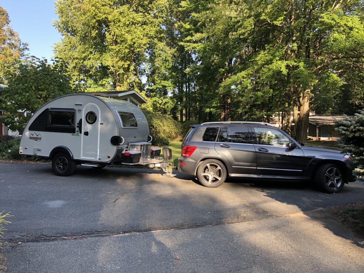 Keithmobile-E and the camper trailer we rented